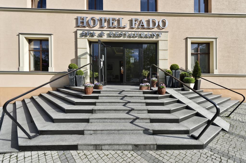 Hotel Fado Spa & Restaurant Свідниця Екстер'єр фото