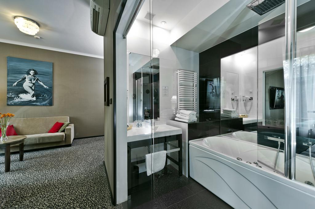 Hotel Fado Spa & Restaurant Свідниця Номер фото